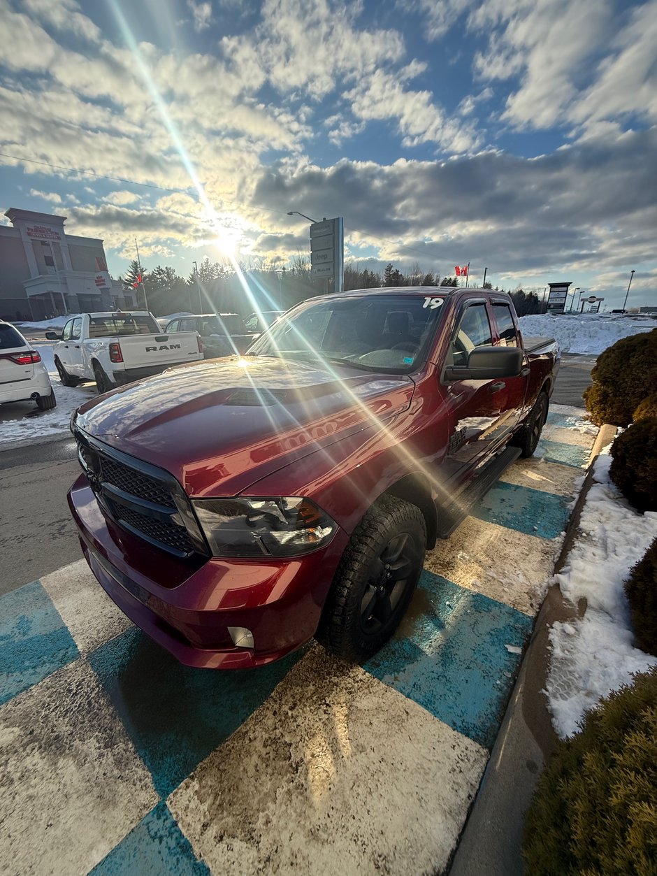 2019 Ram 1500 CLASSIC EXPRESS