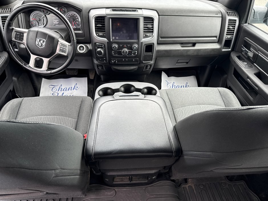 2021 Ram 1500 Classic Warlock   8 inch apple CarPlay V8