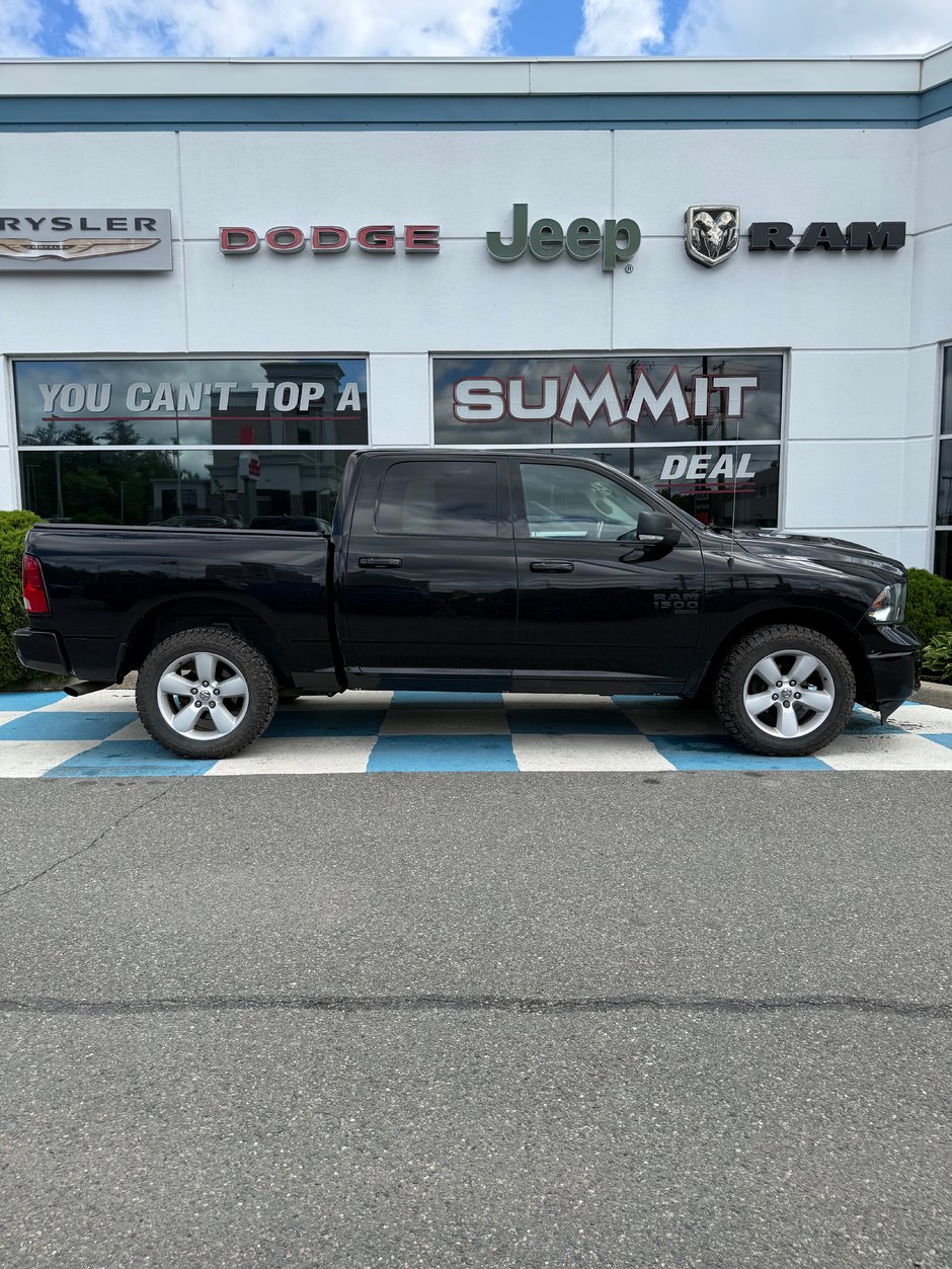 2022 Ram 1500 CLASSIC SLT 3.6L V6 CLASSIC