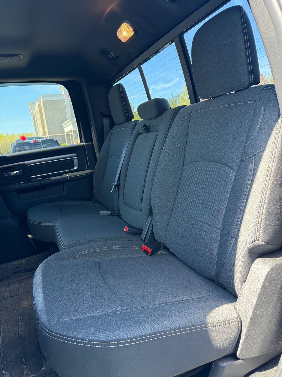 2023 Ram 1500 Classic WARLOCK