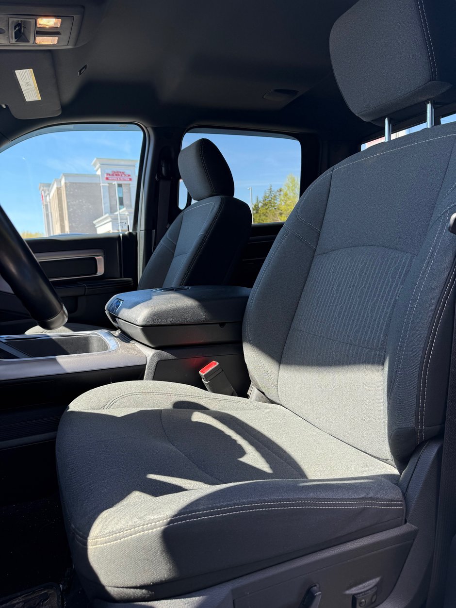 2023 Ram 1500 Classic WARLOCK