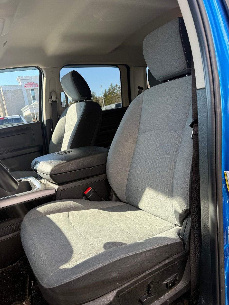 2023 Ram 1500 CLASSIC EXPRESS CERTIFIED! ALL NEW BRAKES AND TIRES!