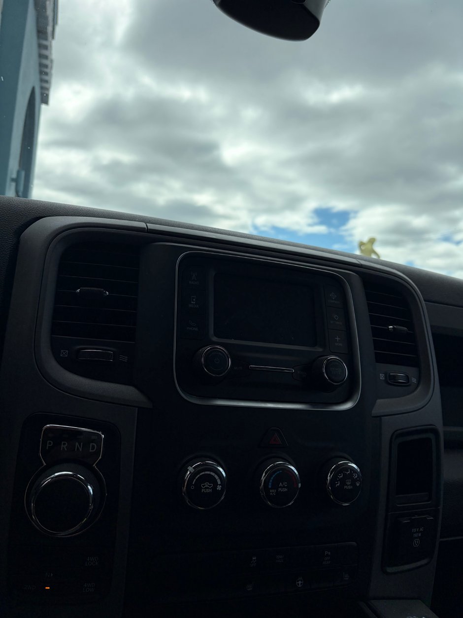 2023 Ram 1500 CLASSIC EXPRESS