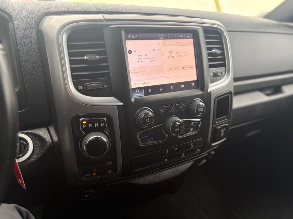 2024 Ram 1500 CLASSIC WARLOCK 3.6L Warlock!