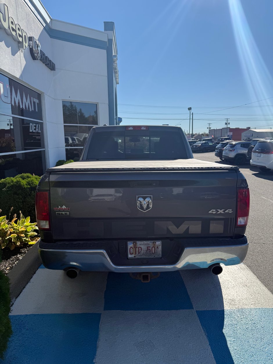 2016 Ram 1500 SLT