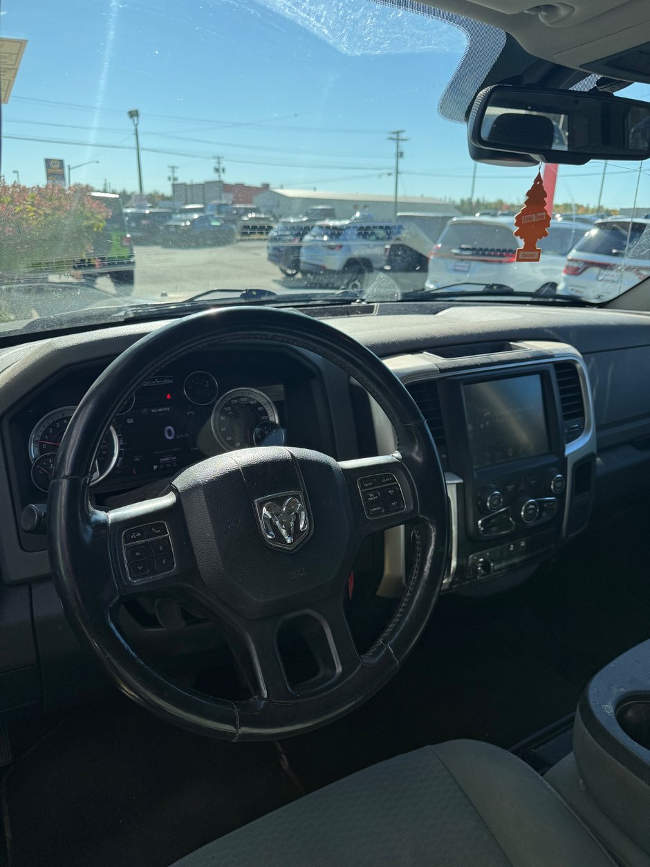 2016 Ram 1500 SLT