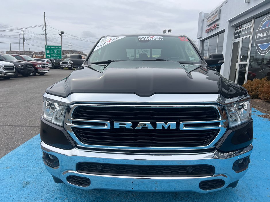 2020 Ram 1500 Big Horn Heated seat heated steering wheel, power seat, sliding window, automatic four-wheel-drive