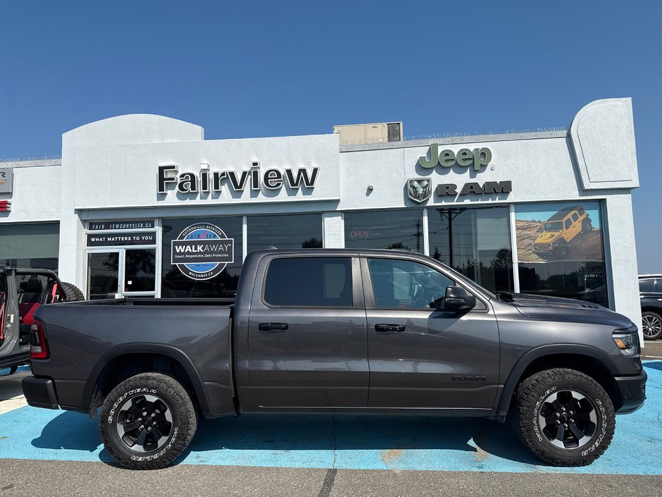 2023 Ram 1500 Rebel Fully loaded with panoramic roof, Harman/ Kardon  auto