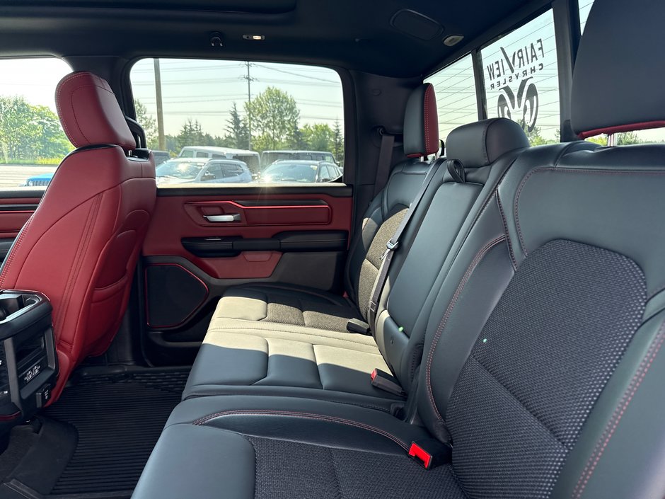 2023 Ram 1500 Rebel Fully loaded with panoramic roof, Harman/ Kardon  auto