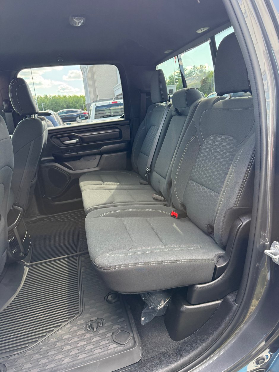 2025 Ram 1500 WARLOCK ONLY 4,000KM! ORIGINAL MSRP $73,705. SAVE $15,000!