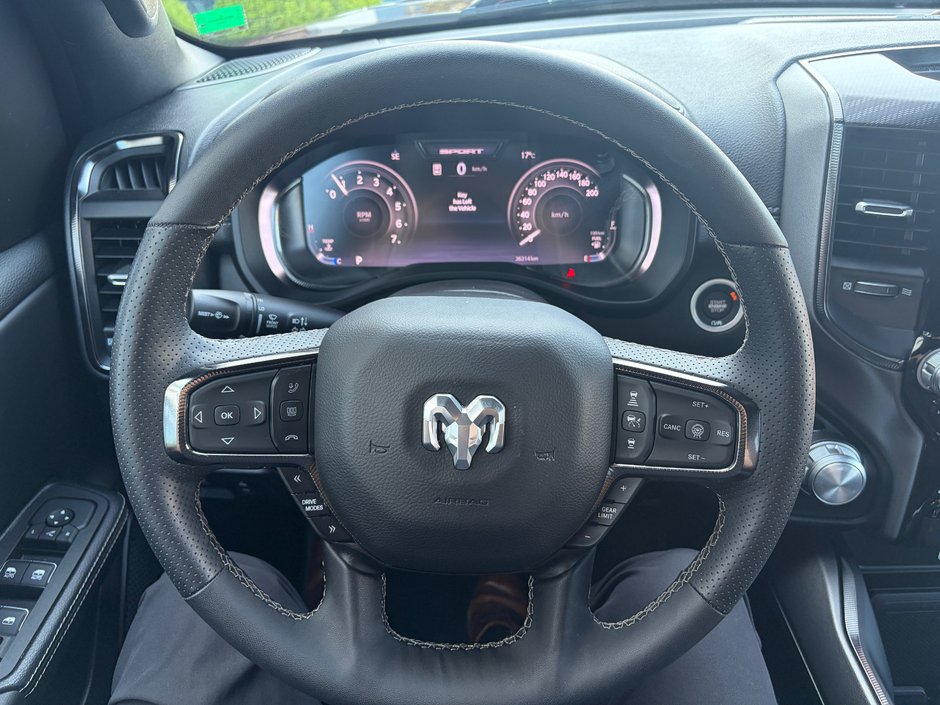 2025 Ram 1500 SPORT LIKE NEW WITH BIG SAVINGS! 3.0L HURRICANE SPORT.