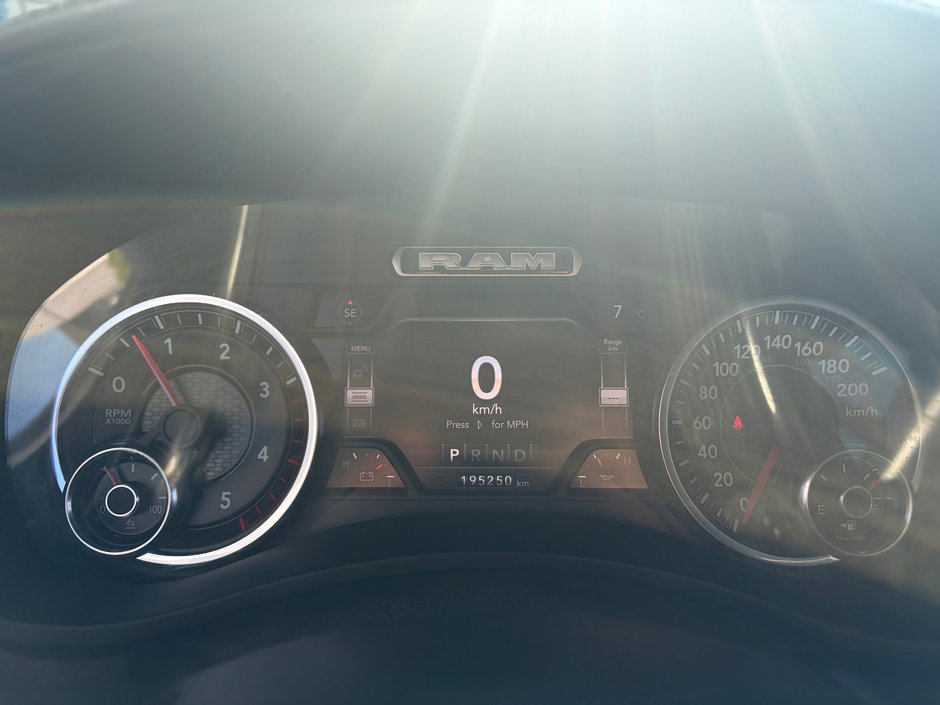 2020 Ram 2500 LARAMIE 6.7L CUMMINS!