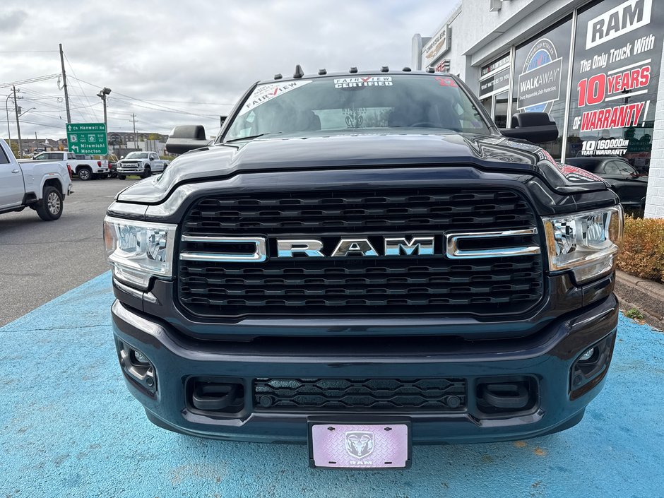 2022 Ram 2500 Big Horn 6.4 L Gas loaded with Ram box, heated seats, heated wheel like new condition