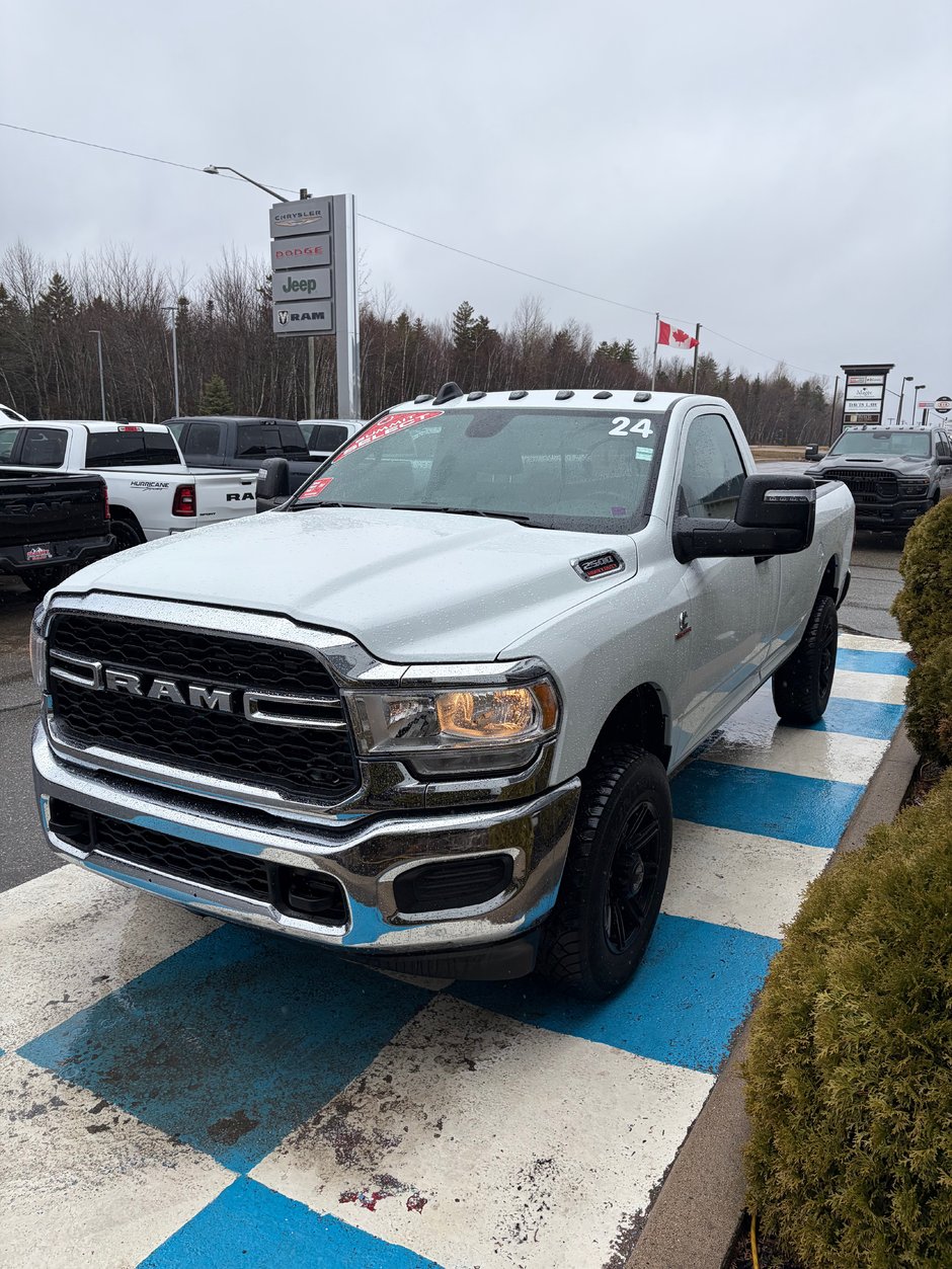 2024 Ram 2500 TRADESMAN REGULAR CAB 2500 CUMMINS!