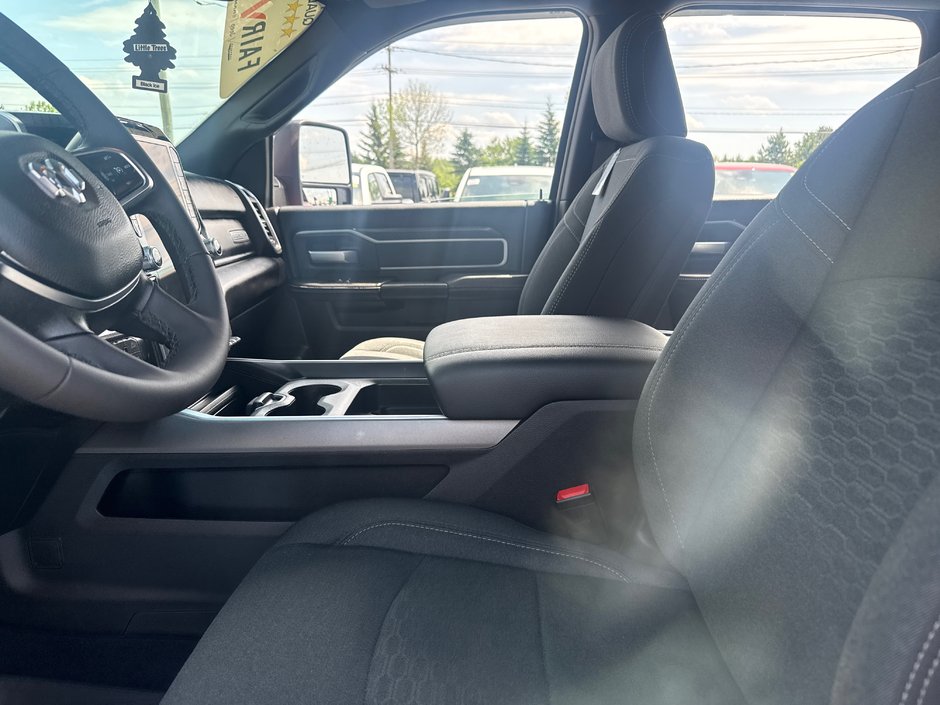 2026 Ram 2500 Big Horn sport level two package Gas demonstrator save 20 K off a new one