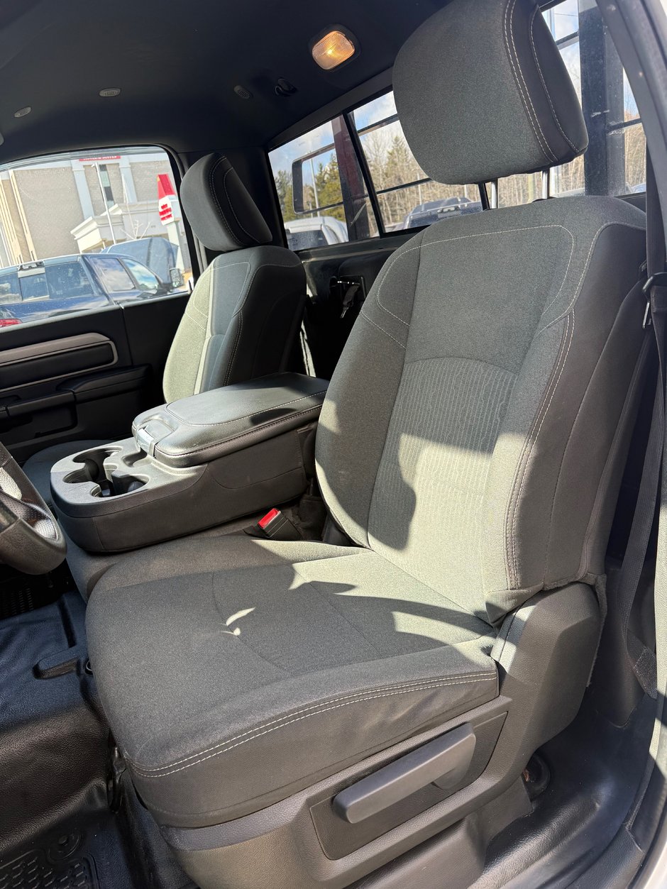 2022 Ram 3500 TRADESMAN