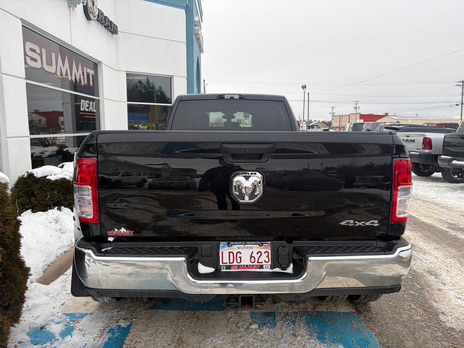 2024 Ram 3500 TRADESMAN DUALLY! CERTIFIED WITH NEW TIRES