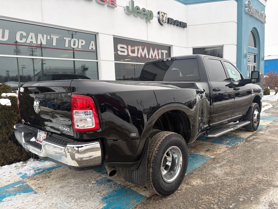2024 Ram 3500 TRADESMAN DUALLY! CERTIFIED WITH NEW TIRES