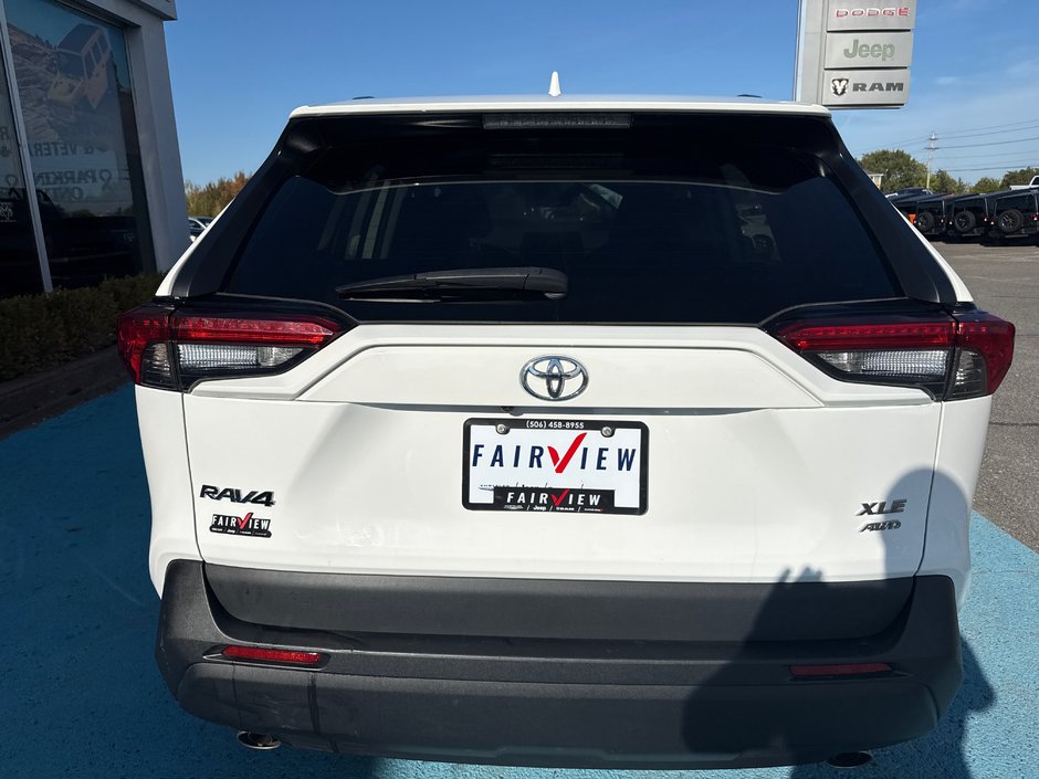 2021 Toyota RAV4 XLE With sun and sound group