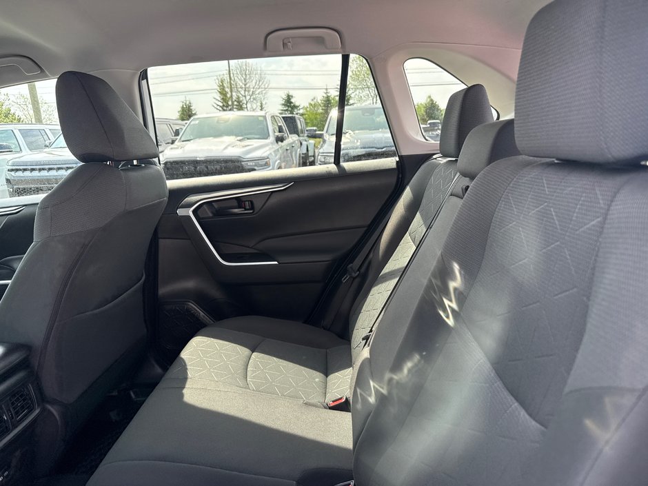 2023 Toyota RAV4 LE AWD