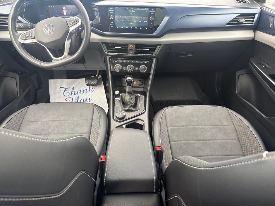 2023 Volkswagen Taos Comfortline Fully loaded with sun and sound  group