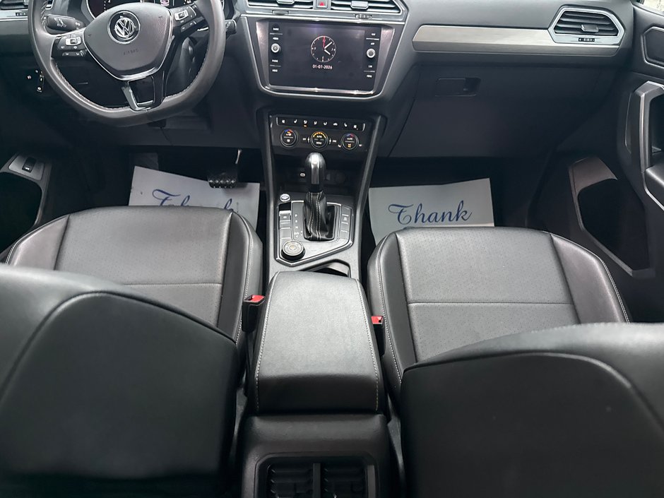 2021 Volkswagen Tiguan Comfort line loaded with leather in amazing condition