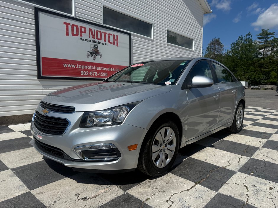 Chevrolet CRUZE LT, keyless entry, Cruise control, Bluetooth 2016 à Kentville, Nouvelle-Écosse