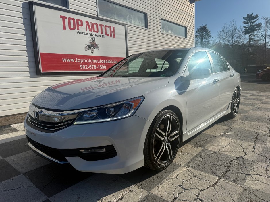 Honda ACCORD Sport, keyless entry, Cruise control, Bluetooth 2016 à Kentville, Nouvelle-Écosse