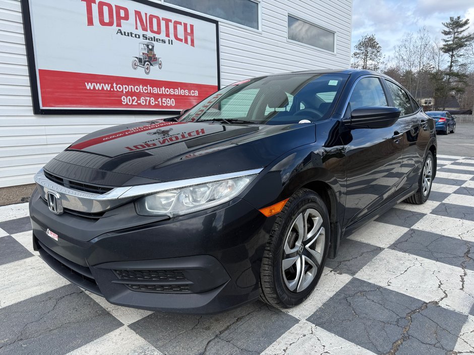 Honda CIVIC LX, keyless entry, backup camera, Bluetooth 2017 à Kentville, Nouvelle-Écosse