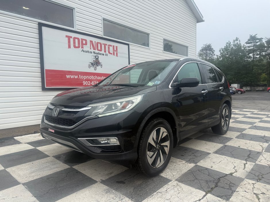 Honda CR-V Touring, keyless entry, backup camera, Bluetooth 2016 à Kentville, Nouvelle-Écosse