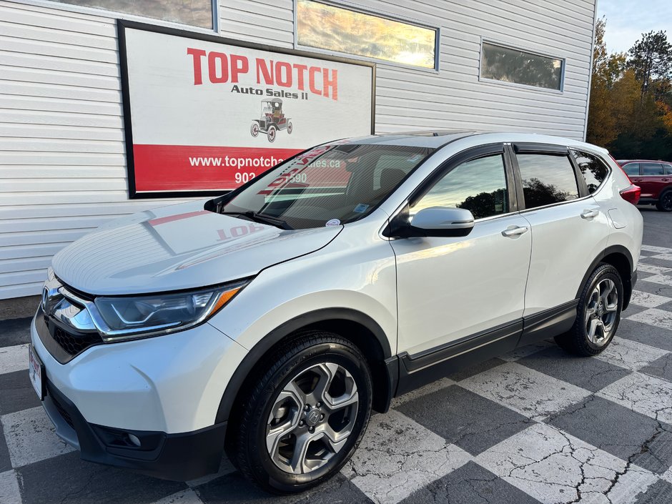 2017  CR-V EX - sunroof, alloys, reverse camera, heated seats in COLDBROOK, Nova Scotia