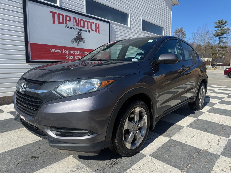 Honda HR-V LX, keyless entry, backup camera, Bluetooth 2017 à Kentville, Nouvelle-Écosse