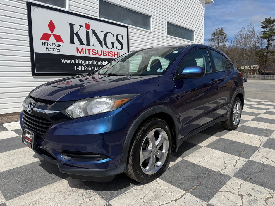Honda HR-V LX, keyless entry, backup camera, Bluetooth 2017 à Kentville, Nouvelle-Écosse