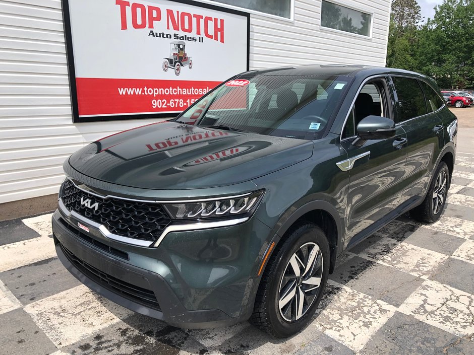 Kia Sorento LX - Heated seats, hands free, reverse camera, a/c 2022 à COLDBROOK, Nouvelle-Écosse