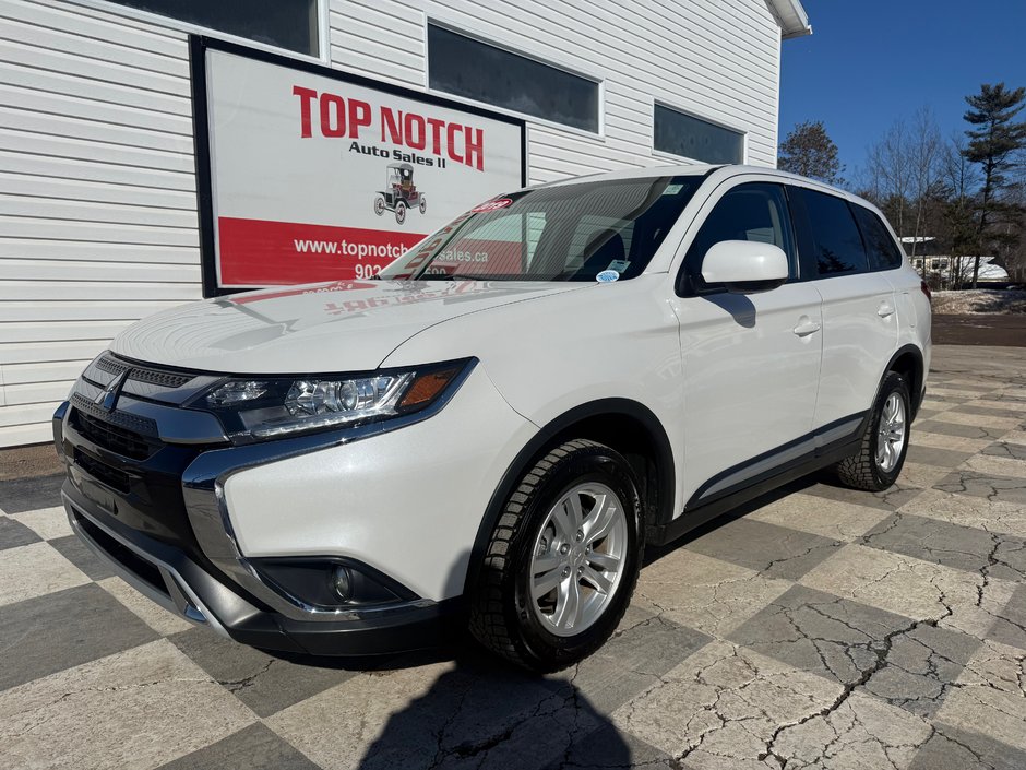 Mitsubishi OUTLANDER ES ES, keyless entry, backup camera, Bluetooth 2019 à Kentville, Nouvelle-Écosse