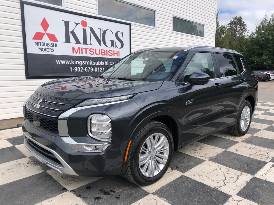 2025  OUTLANDER PHEV LE S-AWC in Kentville, Nova Scotia