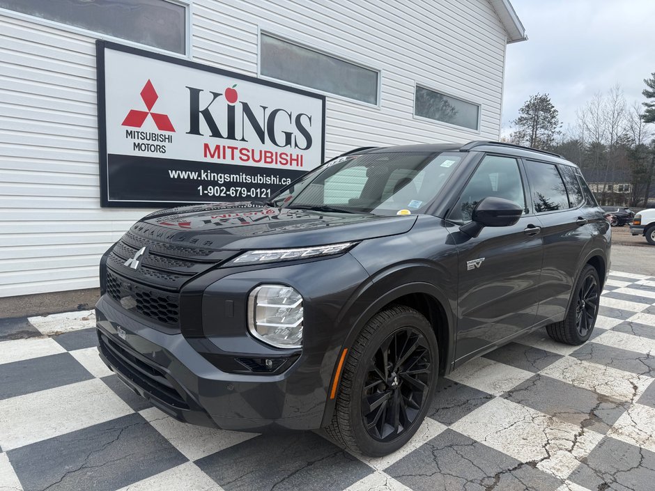Mitsubishi Outlander PHEV, NOIR Edition, keyless entry, heated seats 2024 à Kentville, Nouvelle-Écosse