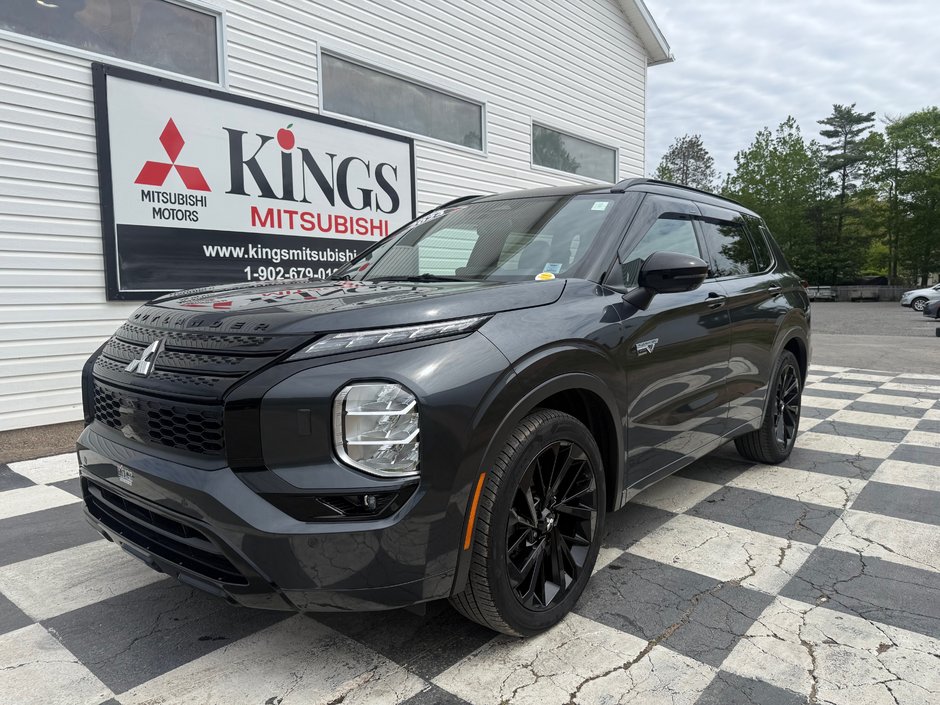 Mitsubishi Outlander GT NOIR, keyless entry, backup camera, Bluetooth 2024 à Kentville, Nouvelle-Écosse
