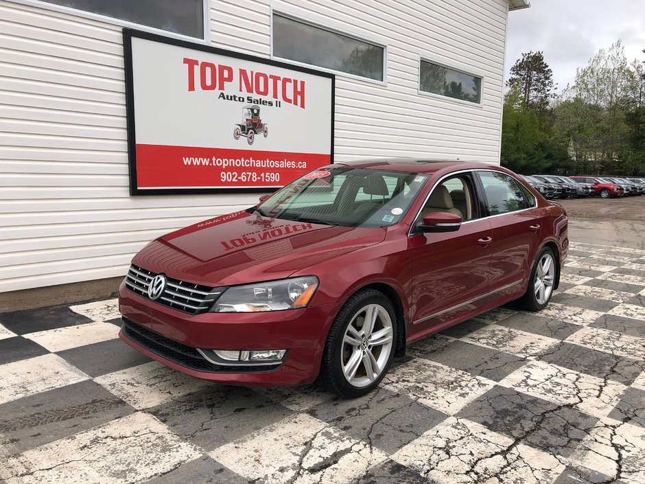 2015 Volkswagen Passat Highline- Diesel , Aftermarket head unit, Sunroof in COLDBROOK, Nova Scotia - 1 - w320h240px