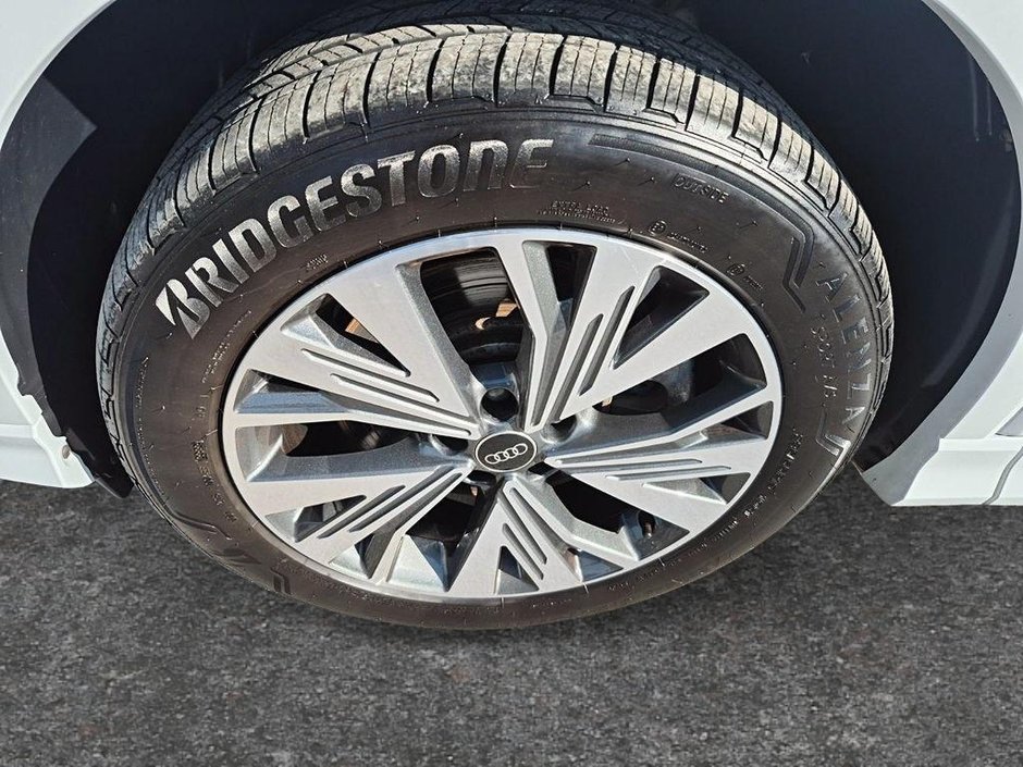 2024 Audi Q4 e-tron KOMFORT QUATTRO-8