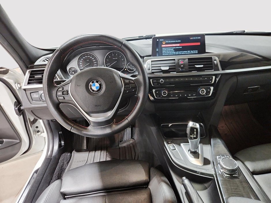 BMW 3 Series 330i xDrive 2019-9