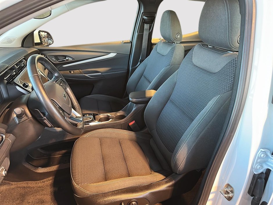 2023 Chevrolet Bolt EUV LT-8