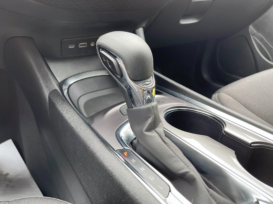 Chevrolet Malibu LT 2022-14