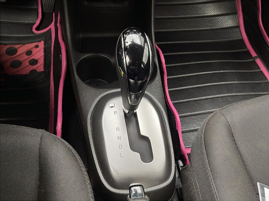 Chevrolet Spark LT 2018-14