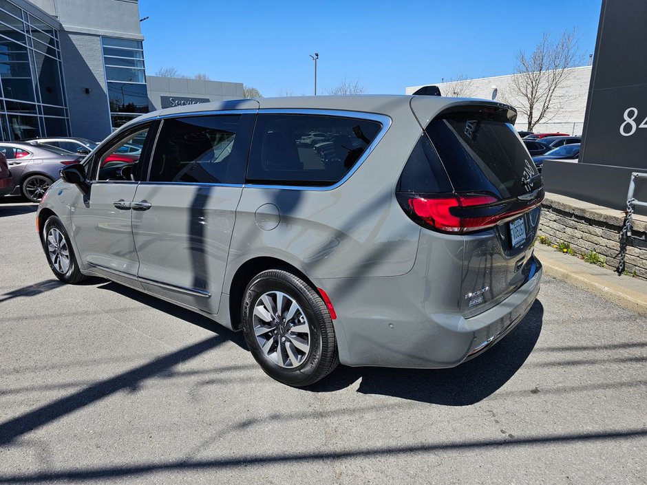 Chrysler Pacifica Hybrid Limited Hybrid Branchable 2023-2