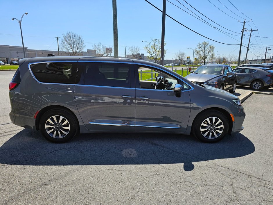 Chrysler Pacifica Hybrid Limited Hybrid Branchable 2023-5