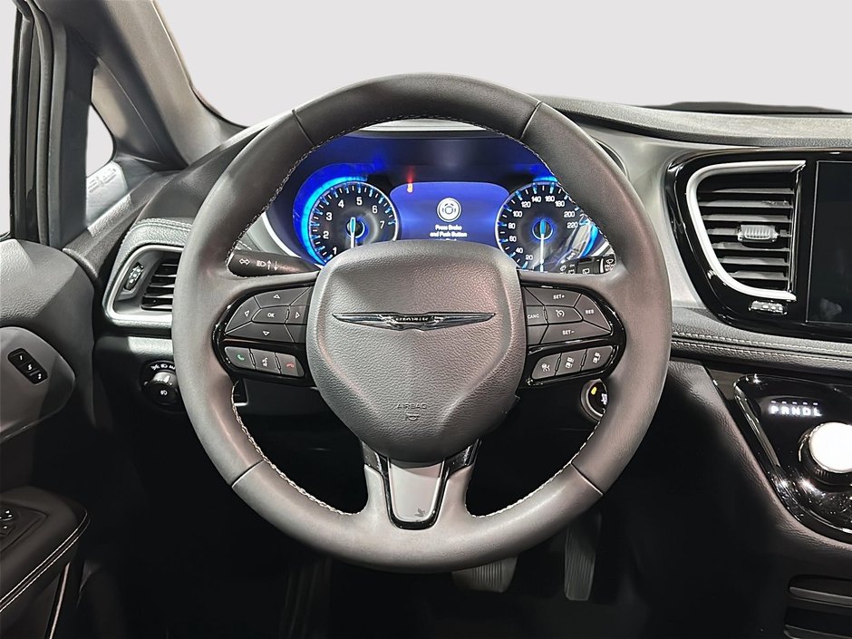 2024 Chrysler Pacifica Touring-L Apparence S-11