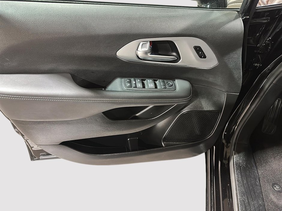 2024 Chrysler Pacifica Touring-L Apparence S-10