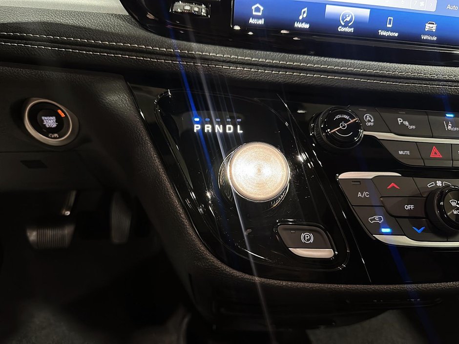 2024 Chrysler Pacifica Touring-L Apparence S-14