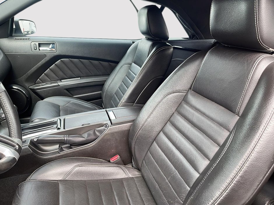 Ford Mustang GT CONVERTIBLE 2010-11